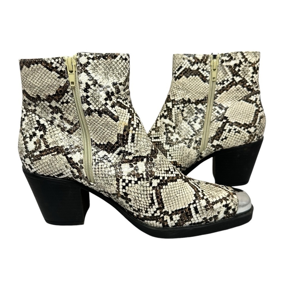 Truffle Collection Beige Brown Snake Print‎ Western Ankle Boots Size 9 US 39 Eur